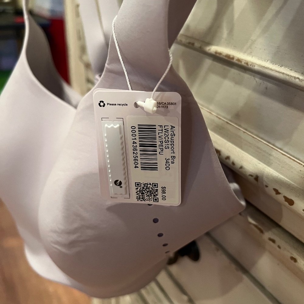 AirSupport Bra *High Support, 34C–DDD Cups
